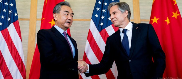 ཨ་རི་དང་རྒྱ་ནག་གི་མཐོ་རིམ་སྐུ་ཚབ་དབར་མཇལ་མོལ།