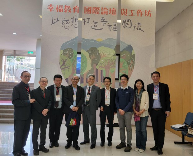 ཐེ་ཝན་ནང་སྭི་ཤེས་ཡོན་སློབ་གསོའི་སྦྱོང་བརྡར་དང་བགྲོ་གླེང་གནང་ཡོད་པ།