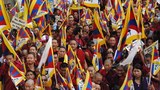 དྲུག་བཞིའི་དོན་རྐྱེན་མ་བྱུང་གོང་ལ་བོད་ནང་དུ་མཚོན་ན་ལོ་གསུམ་བསྟུད་མར་ངོ་རྒོལ་བྱུང་ཡོད་པ།