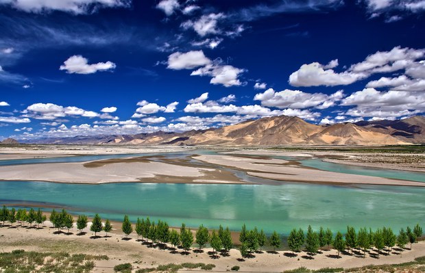 ཨ་རིའི་བོད་དོན་རྒྱབ་སྐྱོར་ཁྲིམས་འཆར་ནང་ཁོར་ཡུག་གི་གནད་དོན་ངོས་འཛིན་གནང་བ། ཨ་རིའི་བོད་དོན་རྒྱབ་སྐྱོར་ཁྲིམས་འཆར་ནང་ཁོར་ཡུག་གི་གནད་དོན་ངོས་འཛིན་གནང་བ།