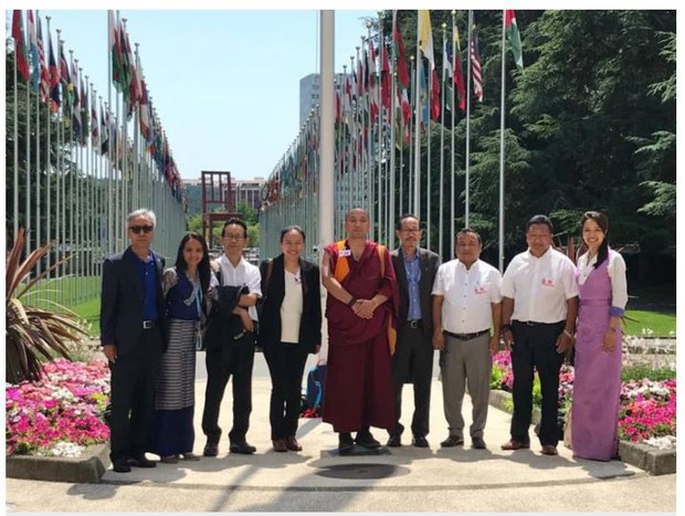 ›རྒྱལ་སྤྱིའི་འགྲོ་བ་མིའི་ཐོབ་ཐང་ལྷན་ཚོགས་ཐོག་བོད་དོན་གླེང་བ།