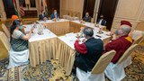 ཨ་རིའི་ཕྱི་སྲིད་དྲུང་ཆེས་༧གོང་ས་མཆོག་གི་ལྡི་ལི་སྐུ་ཚབ་དོན་གཅོད་དང་མཇལ་ཕྲད་གནང་བ།